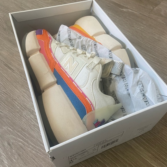 The Jaden Smith x New Balance Vision Racer ‘Hippie Cream’ - Picture 3 of 10